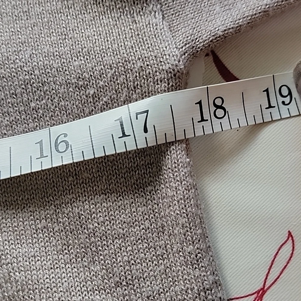 Willow & Clay Tan Sweater with Dog Design - Picture 7 of 9